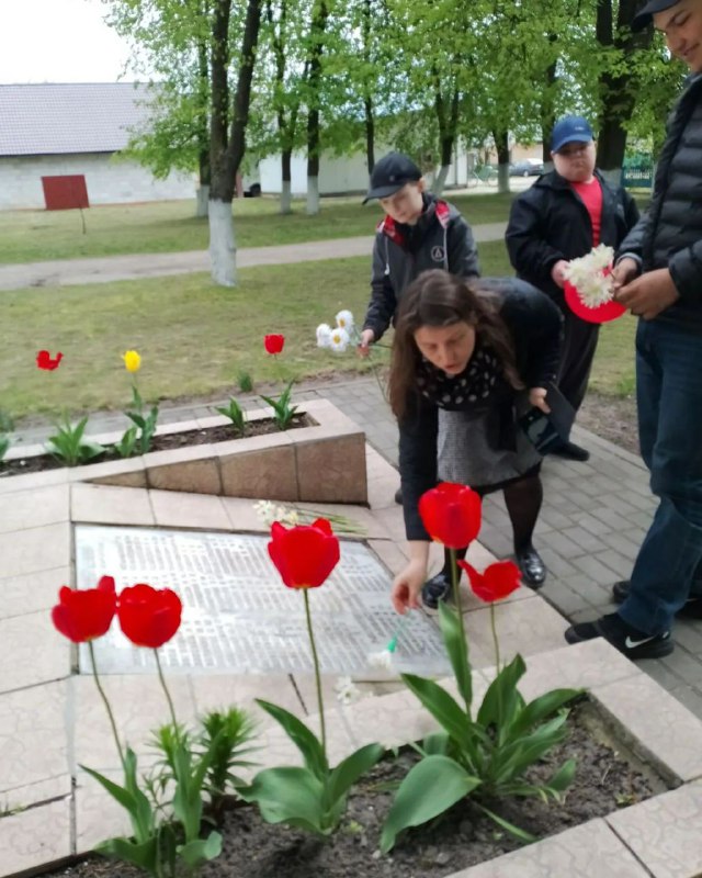 IMG 100523 2 1